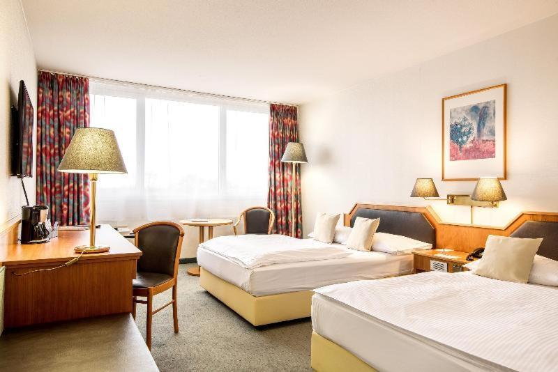 Leoso Hotel Ludwigshafen Ruang foto